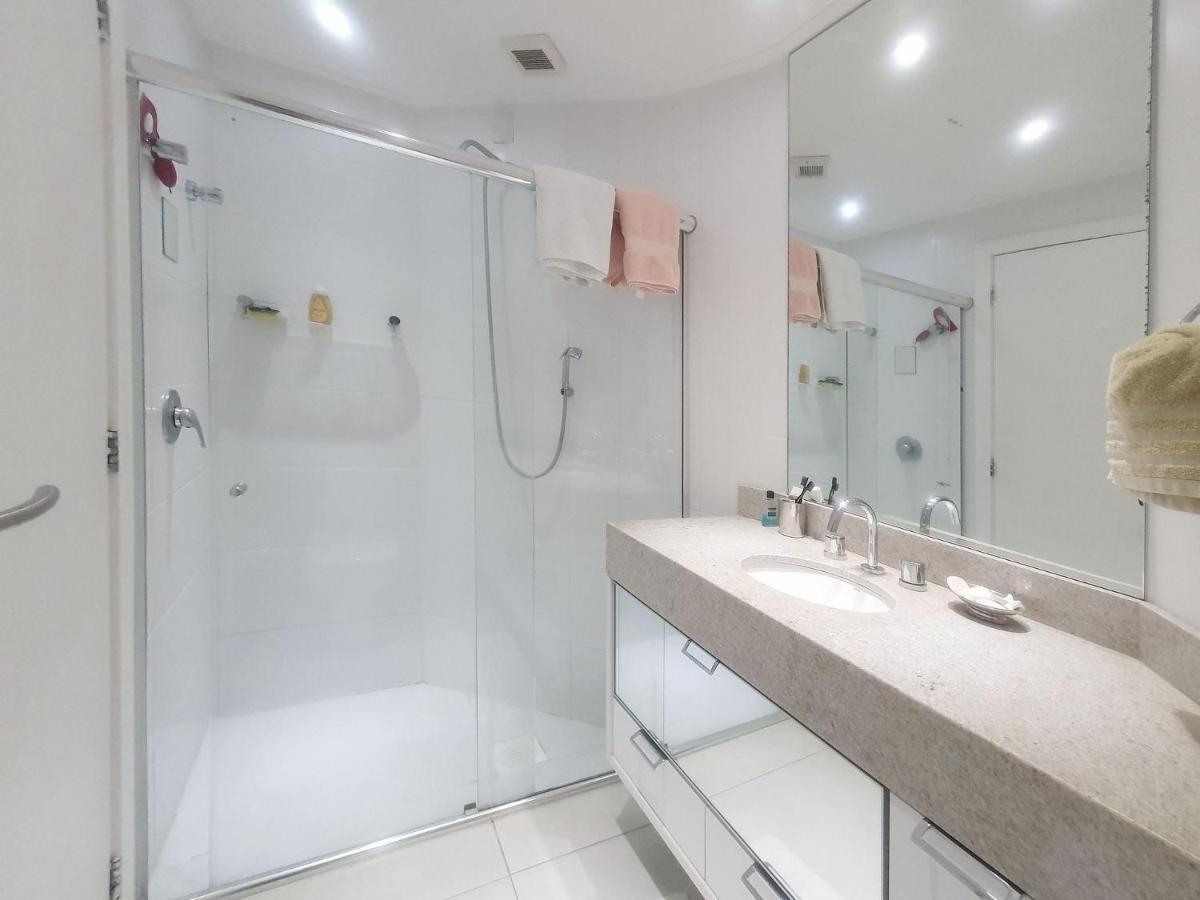 Apto Em Clube Residencial - Excelente Localizacao Florianopolis Exterior photo